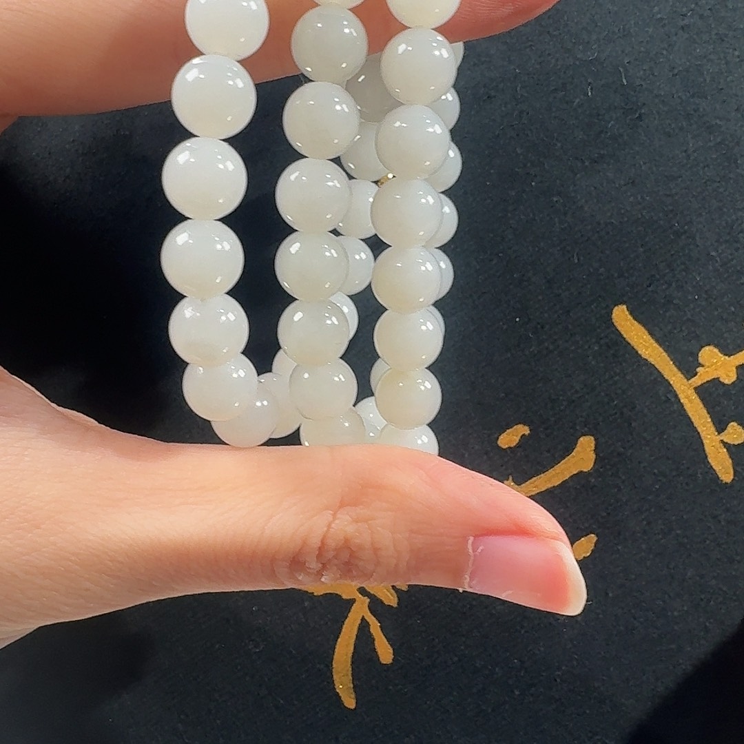 和田玉未镶嵌颈饰米达8