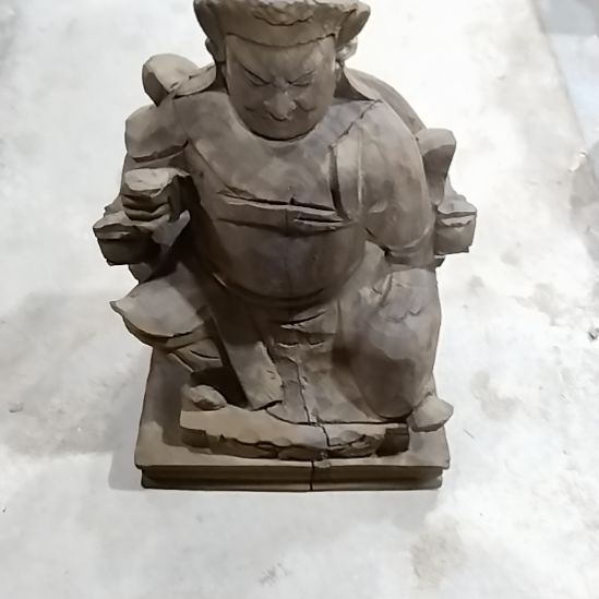 山***司白色的装饰品摆件