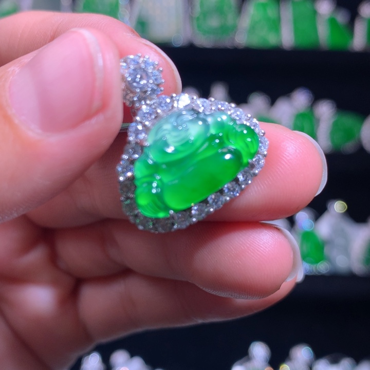 【闪购商品】颈饰银S925镶嵌翡翠天然翡翠