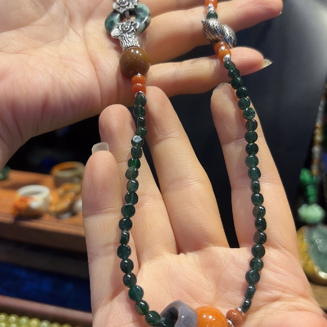 翡翠颈饰未镶嵌原创