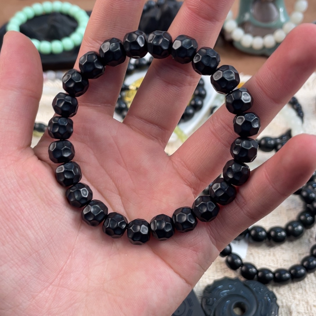 未镶嵌手链和田玉