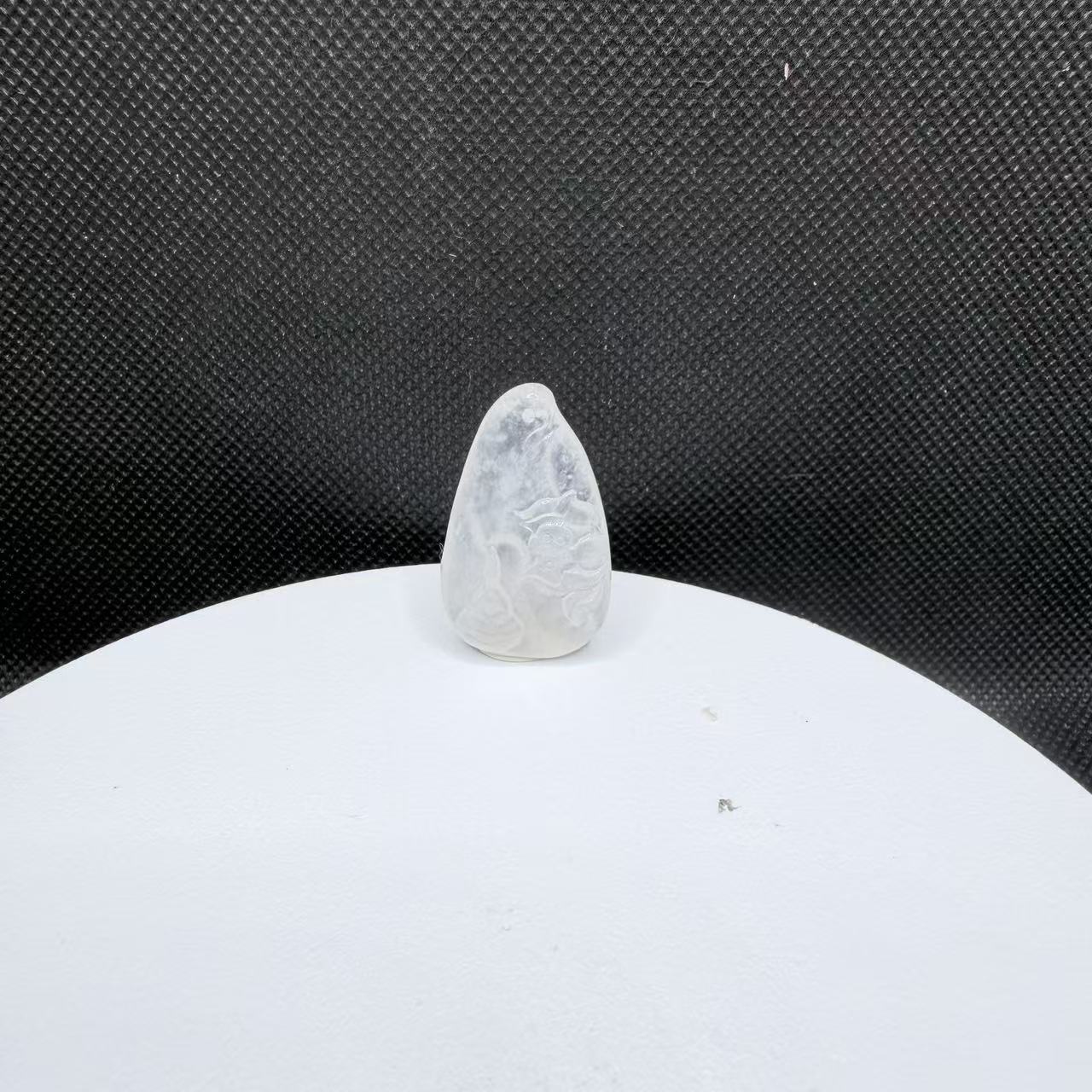 天然缅甸A货翡翠吊坠/120680/云南典藏拍卖集团有限公司