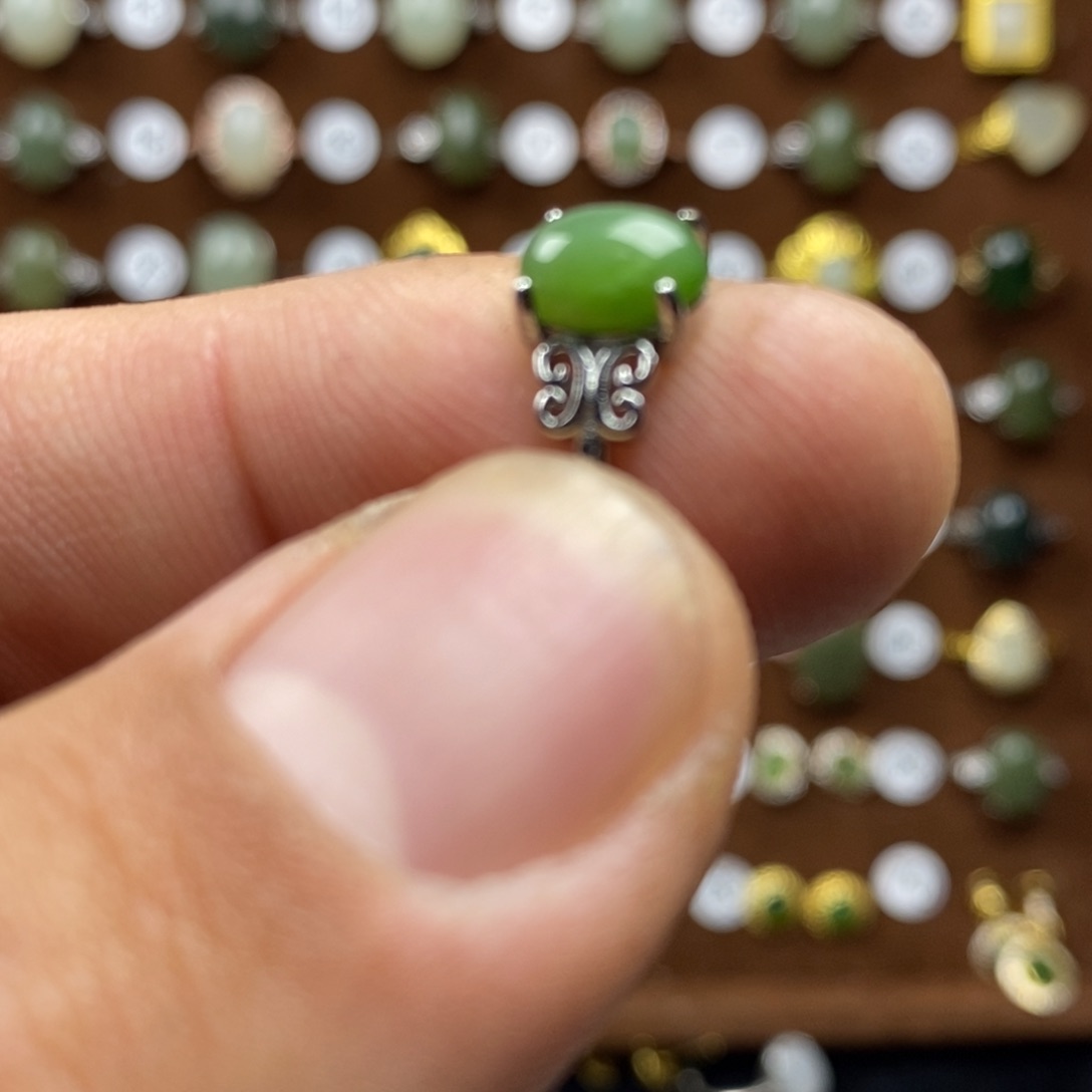 和田玉（碧玉）戒指合金