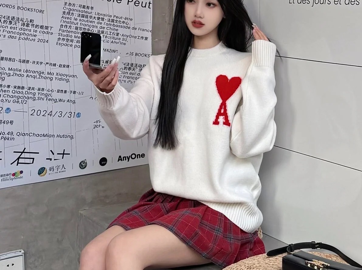 未使用 AMIPARIS BJ1胸口大爱心字母套头羊毛衫男女同款BFUKS002