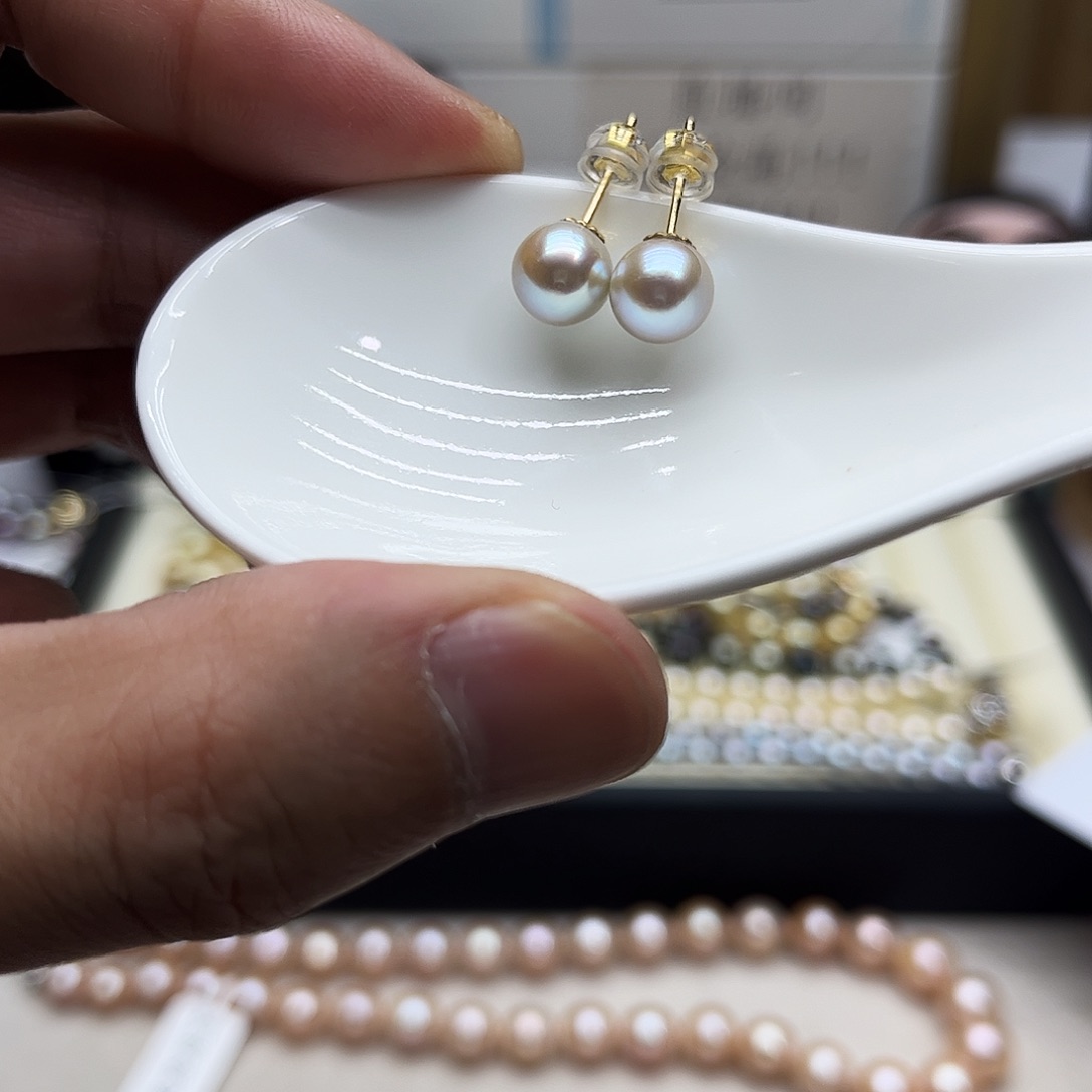 耳饰海水珍珠18K金镶嵌