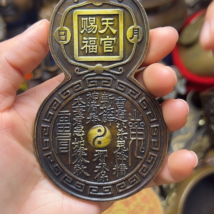 铜器摆件老王直播间