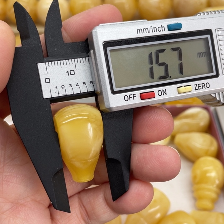 琥珀裸石未镶嵌蜜蜡