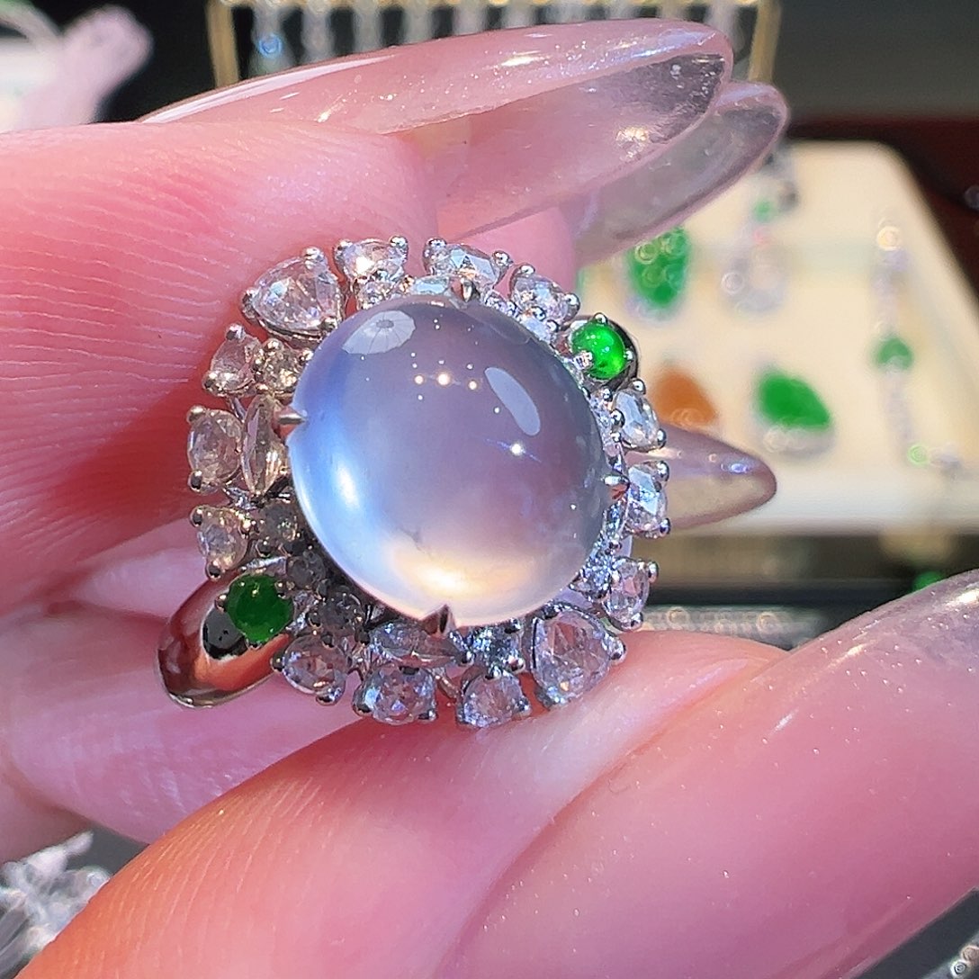 翡翠戒指18K金镶嵌翡翠 