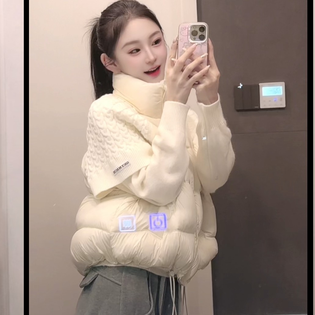《承诺》2025蓉蓉家冬季新款国标90白鸭绒设计半针织袖羽绒马夾外套
