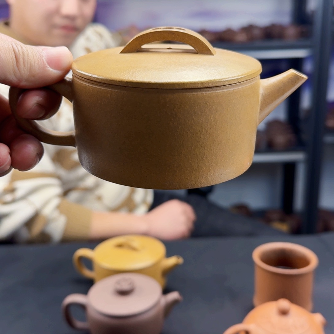 紫砂茶壶黄金段汉瓦