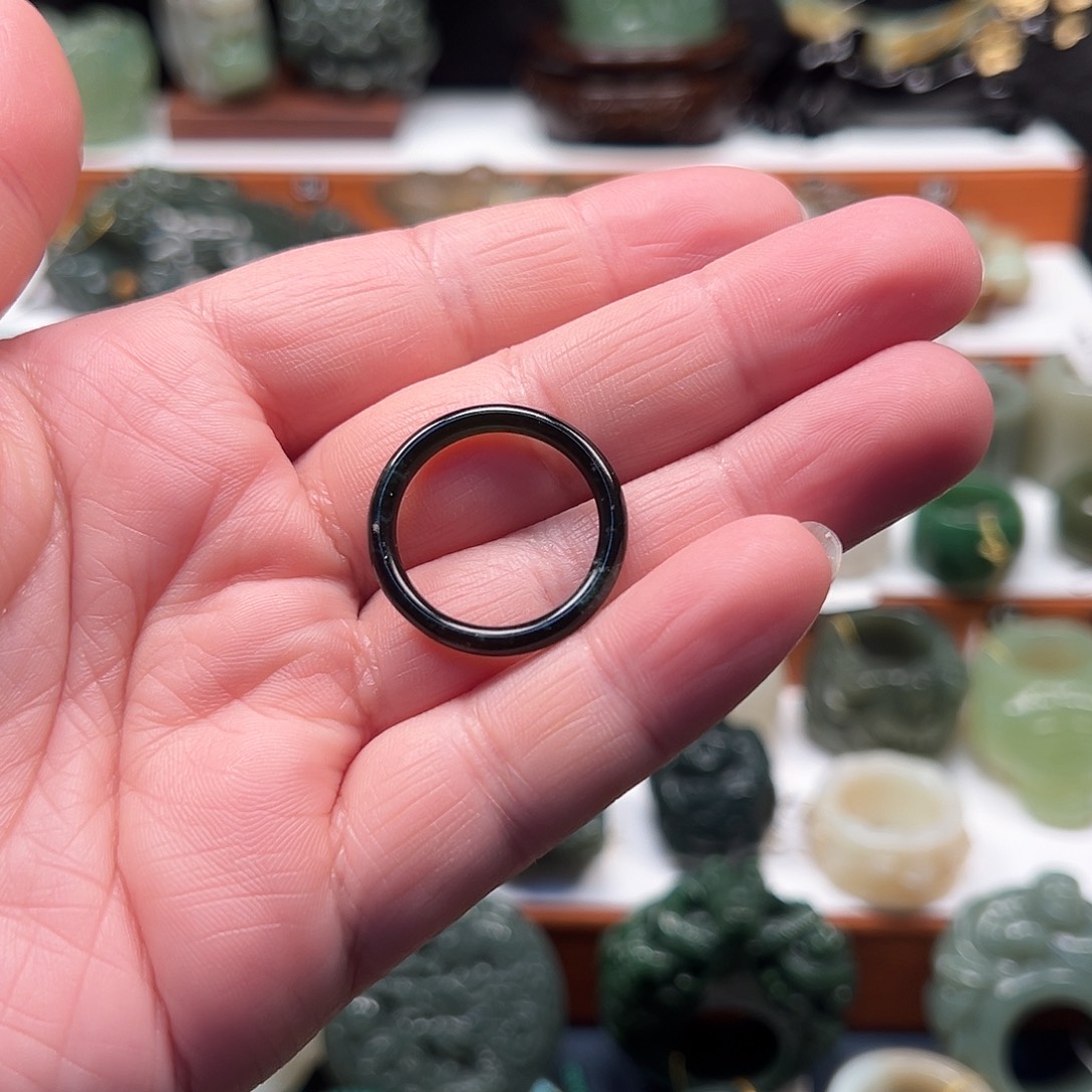 A***م和田玉（糖玉）未镶嵌戒指
