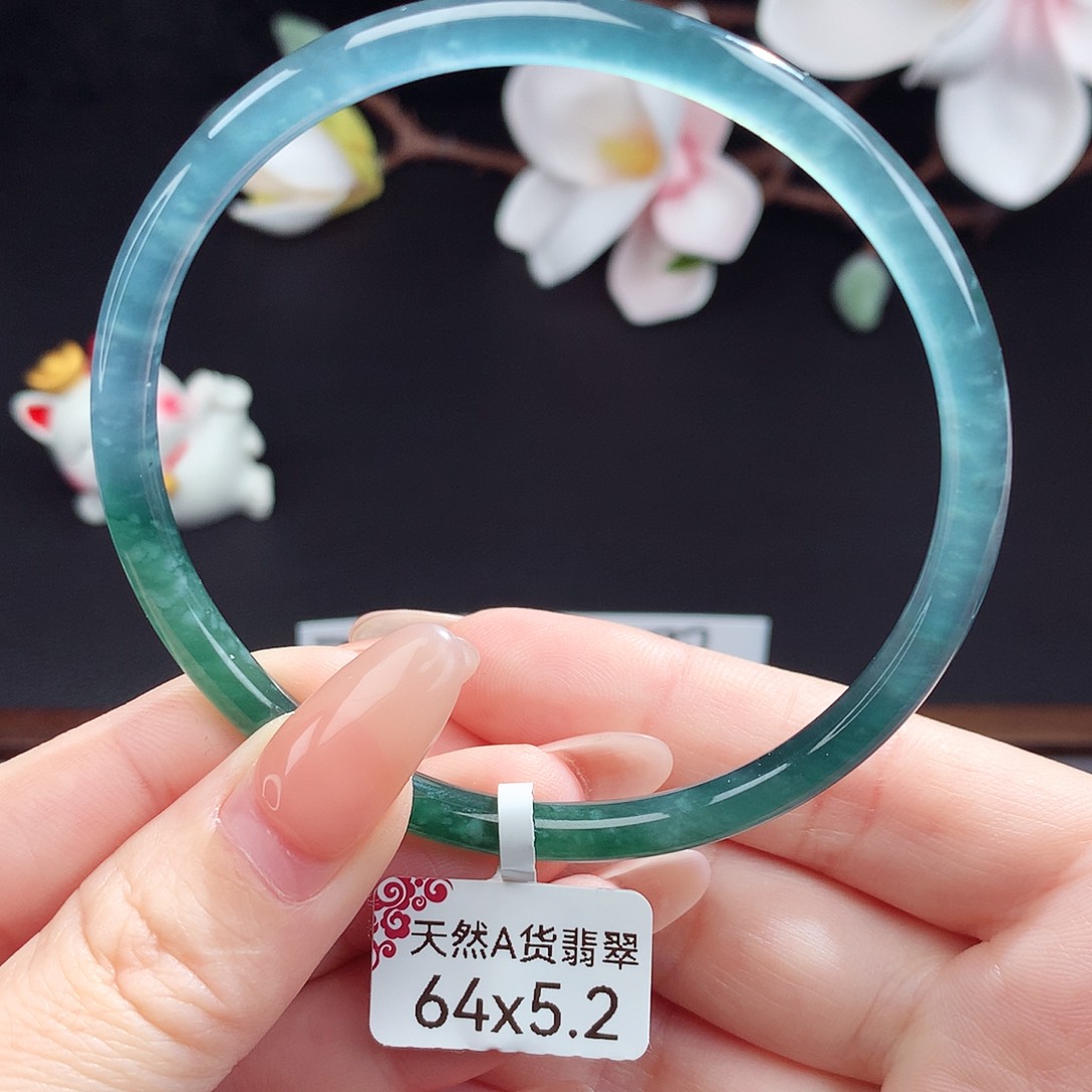 翡翠手镯（圆镯）未镶嵌