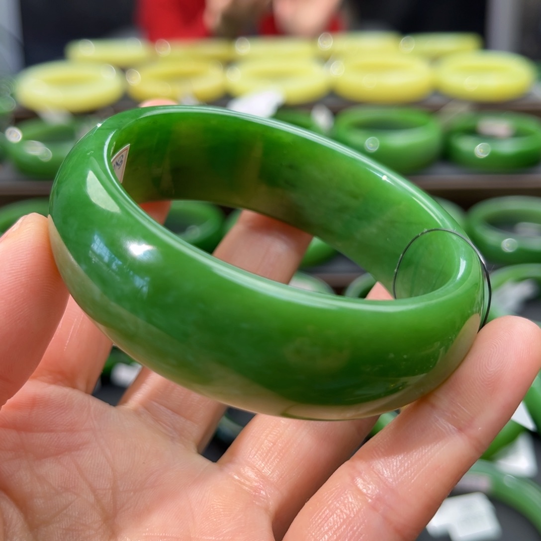 和田玉（碧玉）手镯未镶嵌