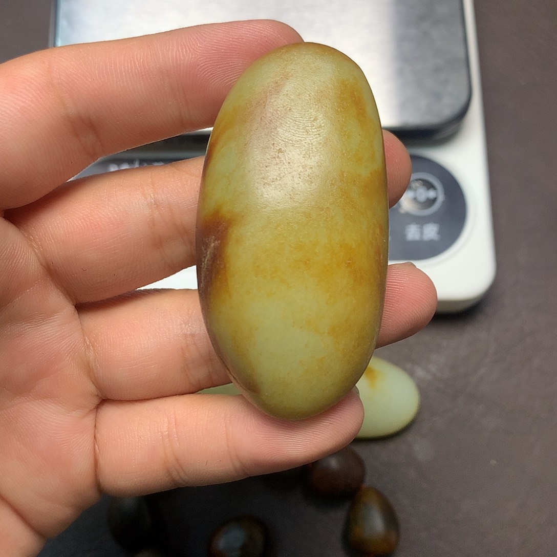 和田玉（糖玉）未镶嵌挂件