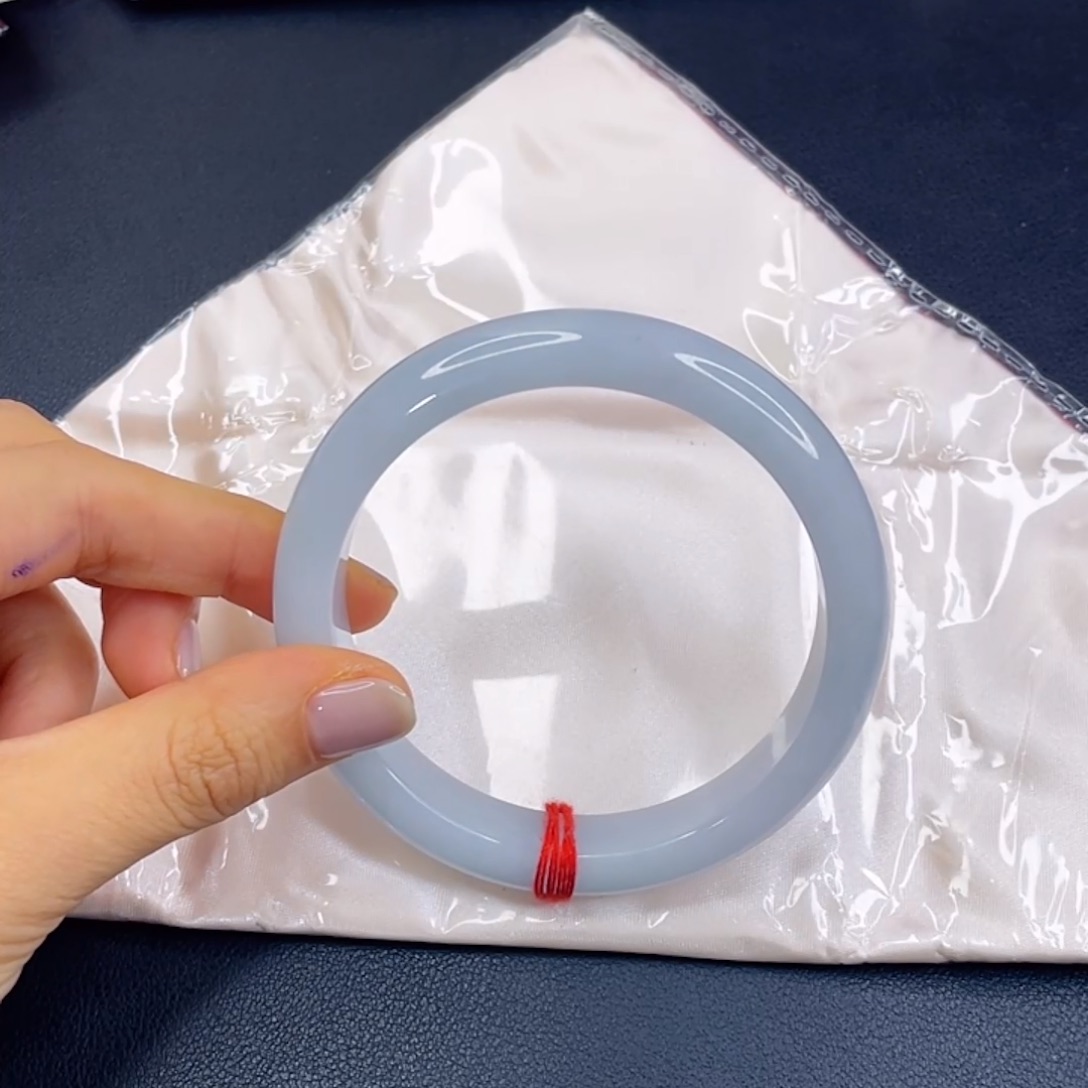 笑***g翡翠未镶嵌手镯翡翠