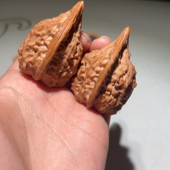 文玩核桃吊坠红樱枪