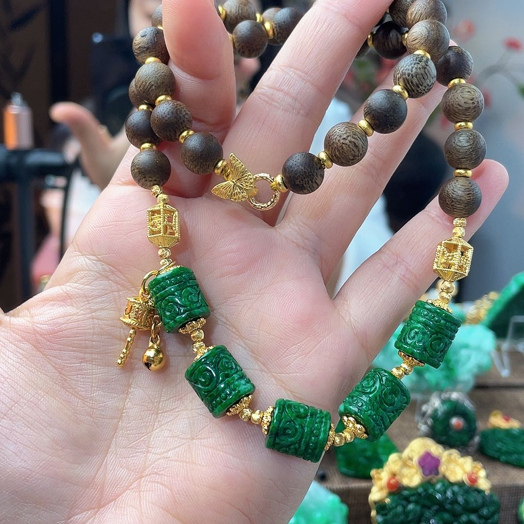 翡翠未镶嵌项链福利