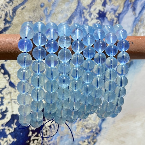 培育海蓝宝石【月月家】Z028高品海蓝宝单圈手串 多样性发其一