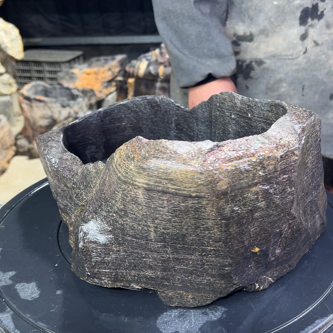 石头蓝*有意境的花盆