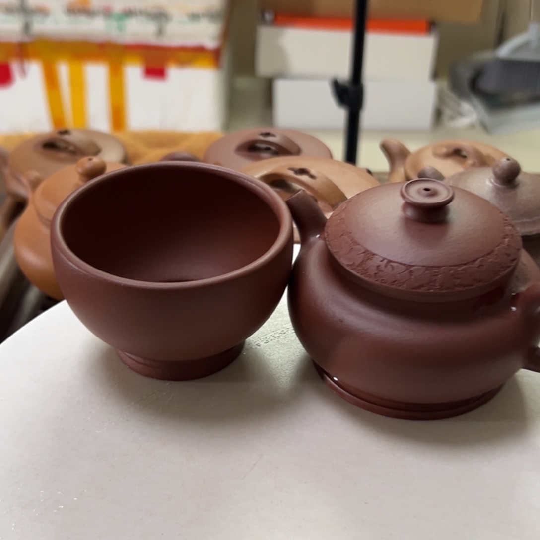 茶壶紫砂红皮龙颂金160