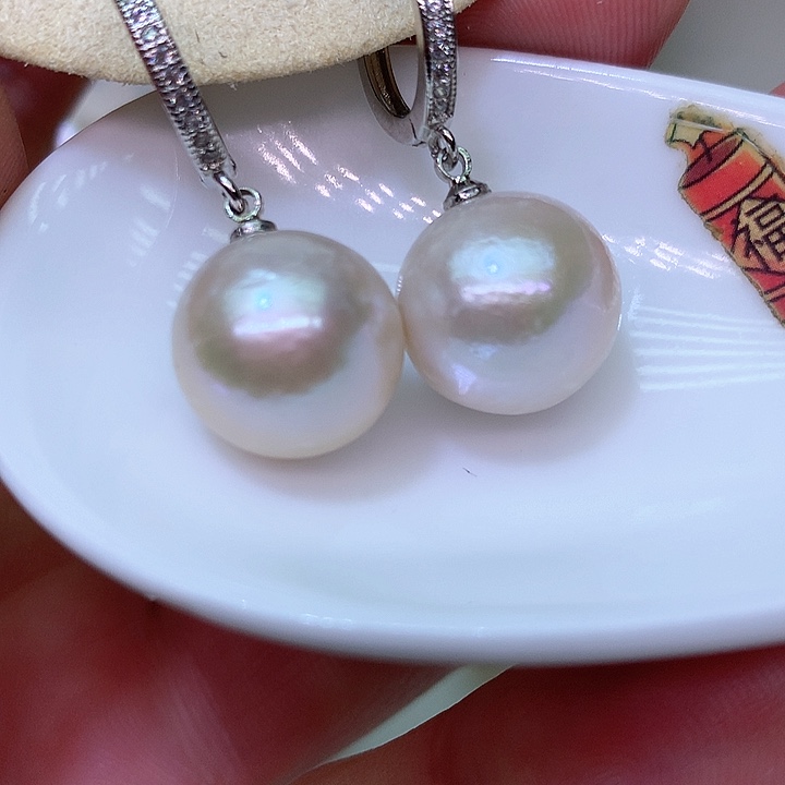 银S925镶嵌耳饰淡水珍珠