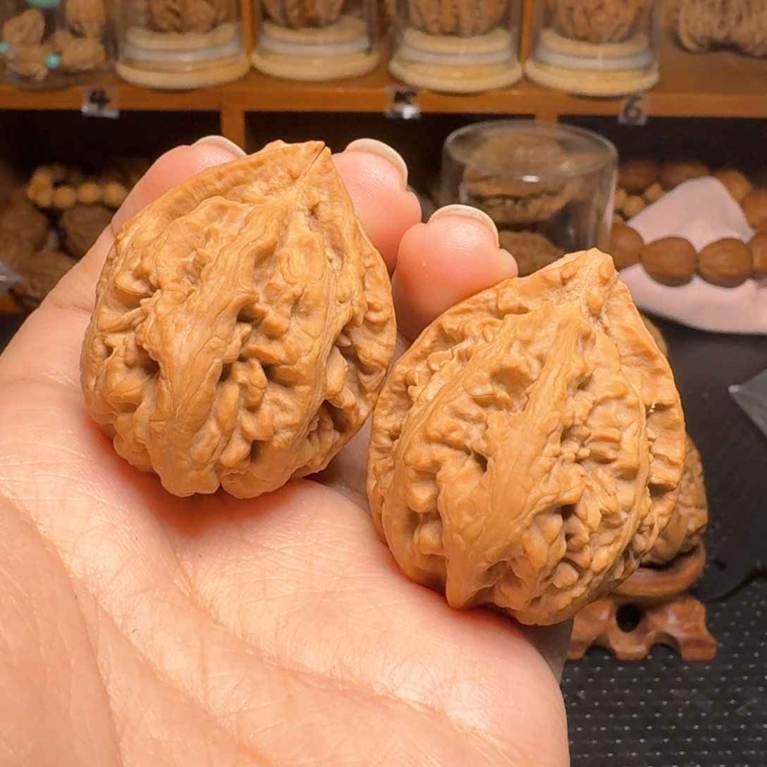 文玩核桃把件红灯笼