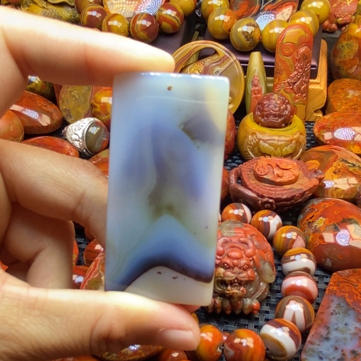 玛瑙/玉髓颈饰未镶嵌