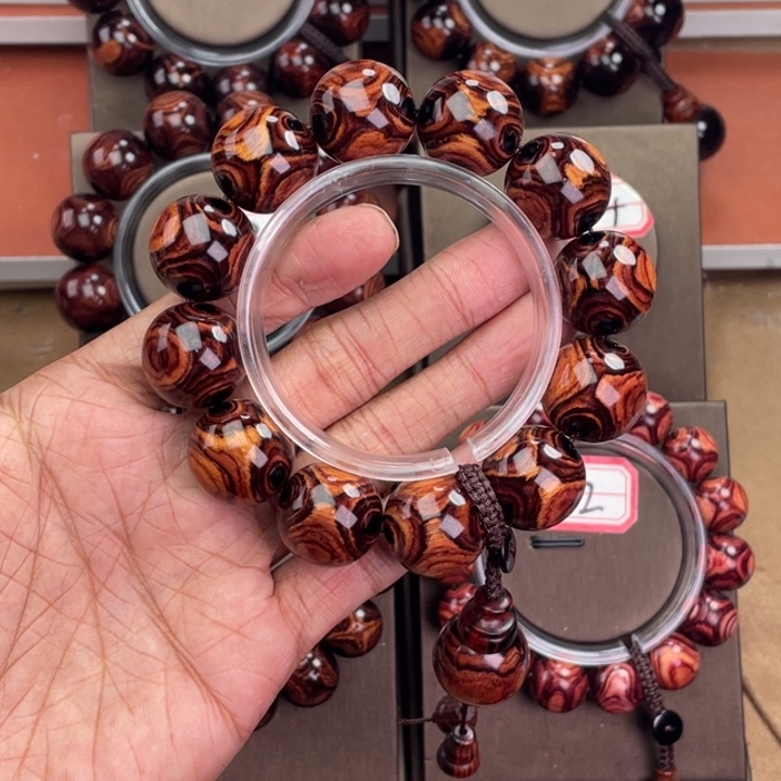 二***哥黄花梨/降香黄檀木头款