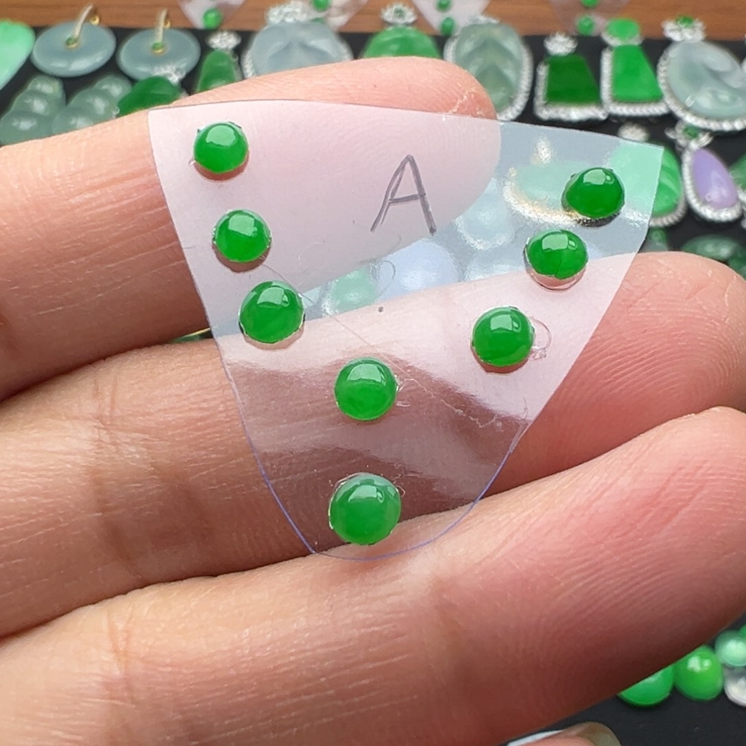 翡翠颈饰未镶嵌蛋3.5