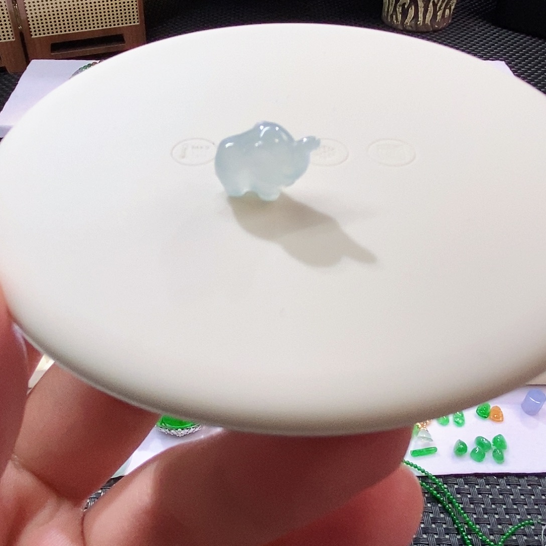 翡翠散珠冰胶小象