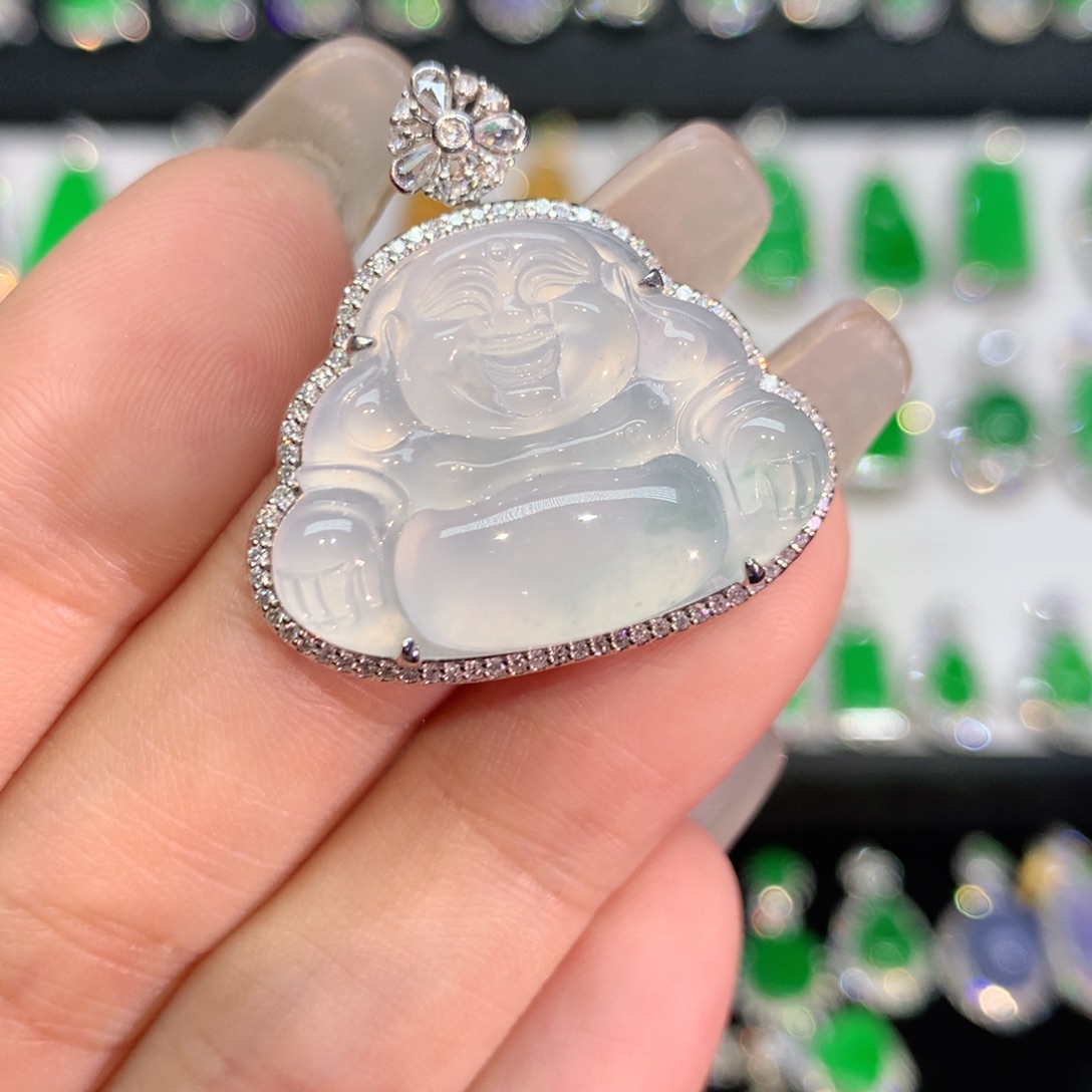 翡翠18K金镶嵌颈饰