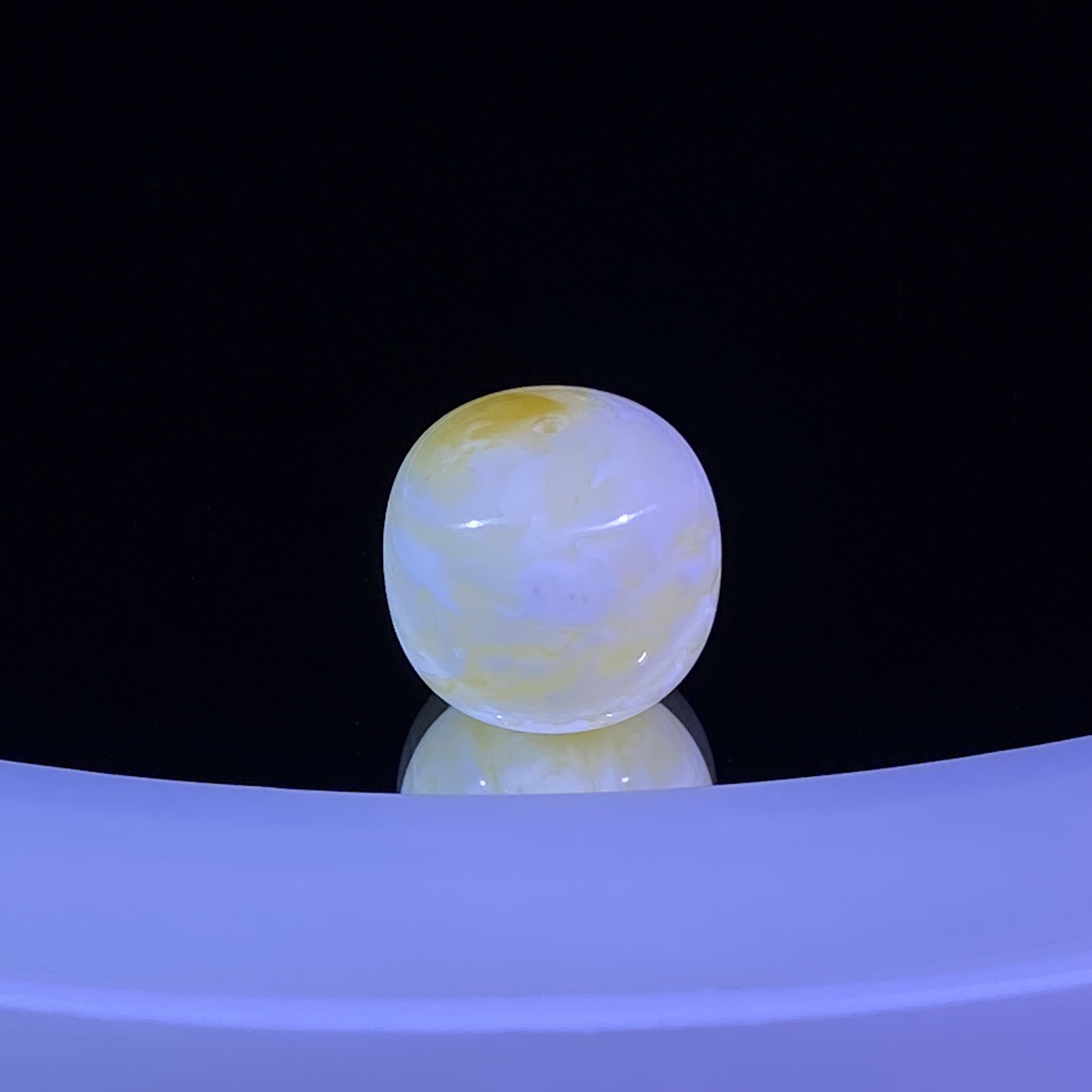 13.3mm瓷白橘妖虎皮细纹千层雪蜜蜡老型 