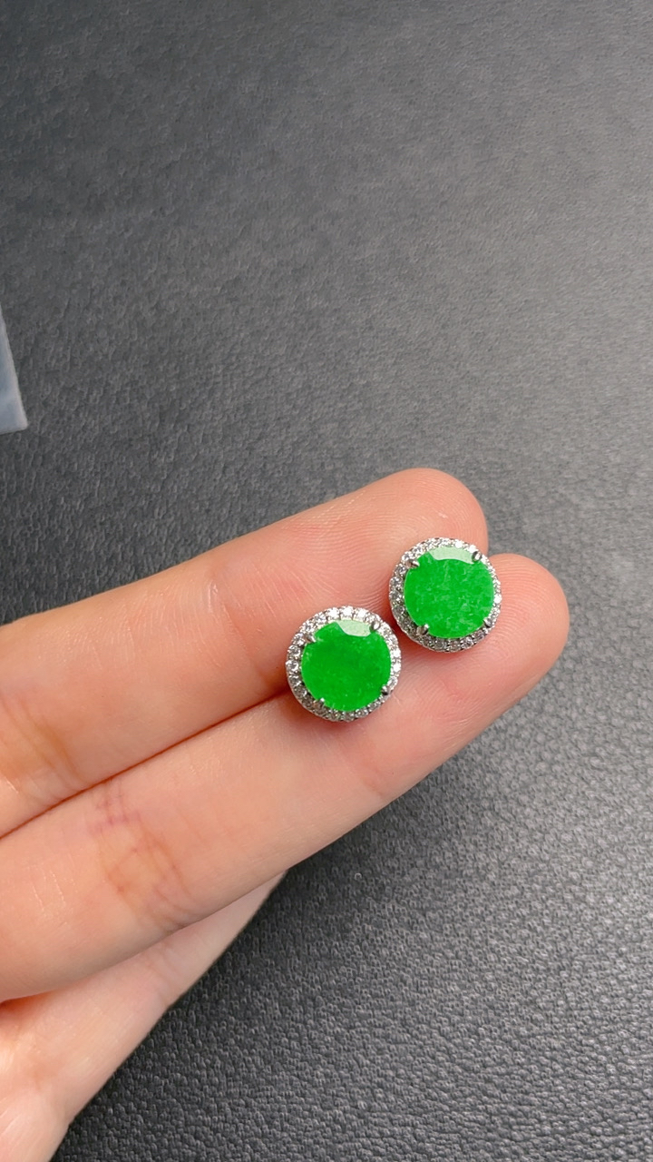 冰阳满色绿缅甸翡翠无事园牌卡7.5左右耳钉（随机发其一