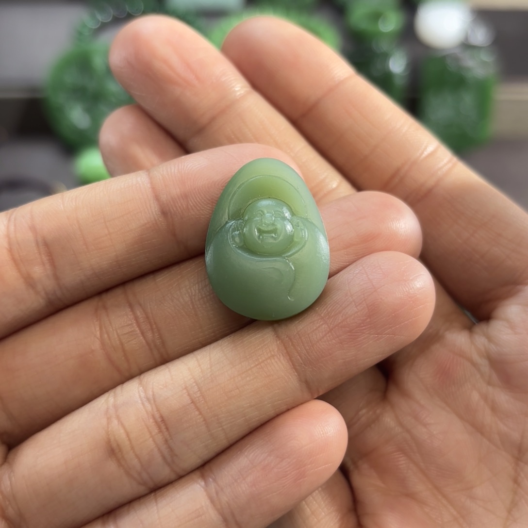 和田玉颈饰未镶嵌定制