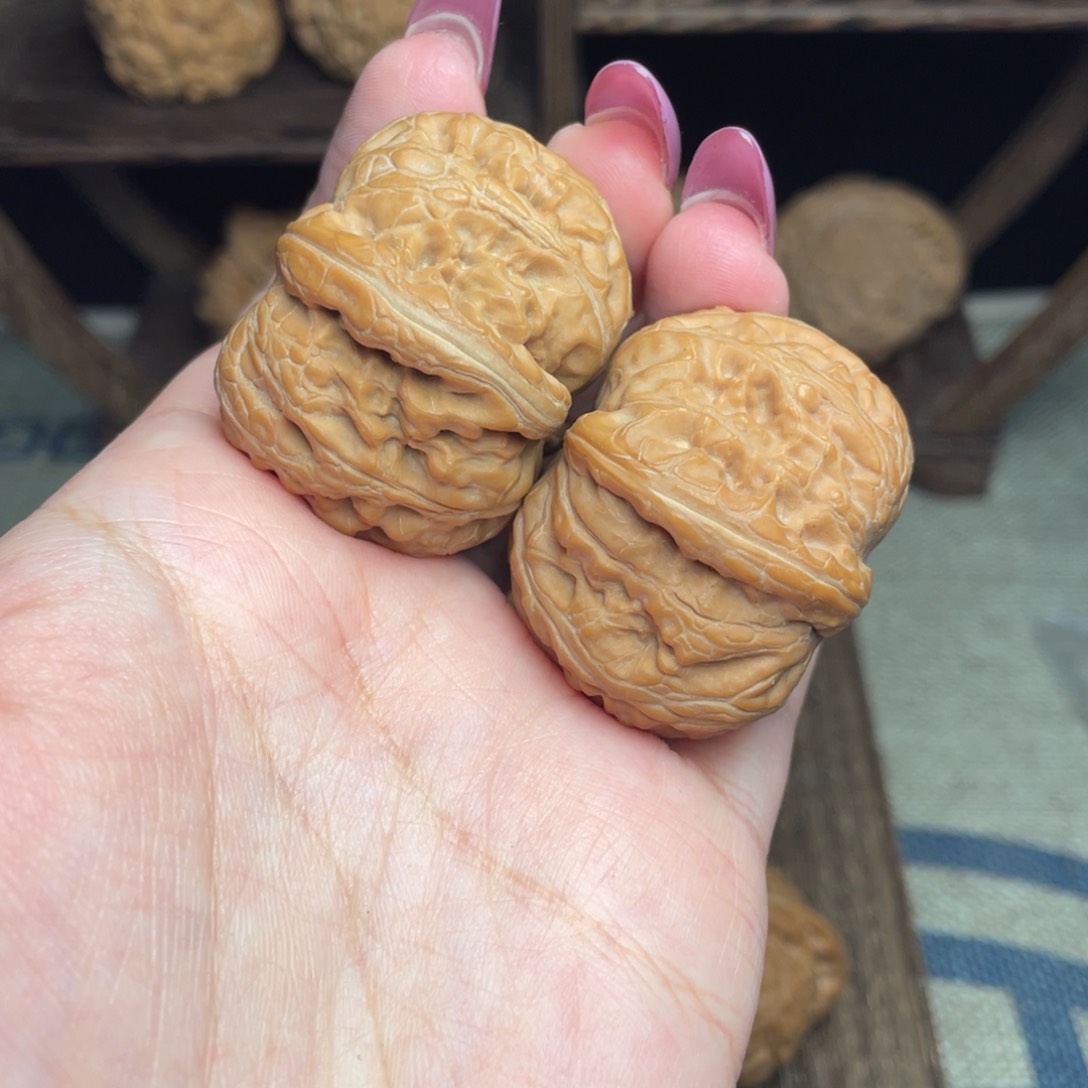 文玩核桃把件40元宝44.8克