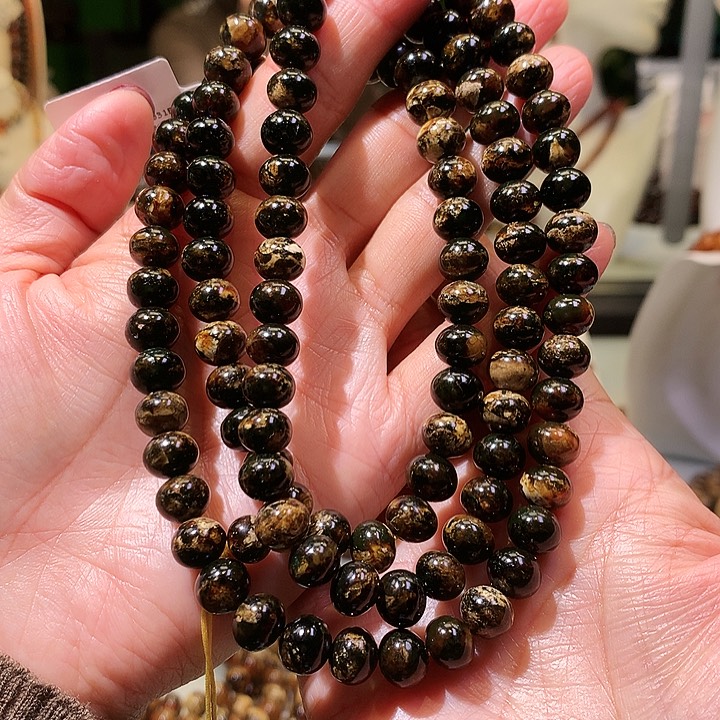 琥珀裸石未镶嵌8m黑花