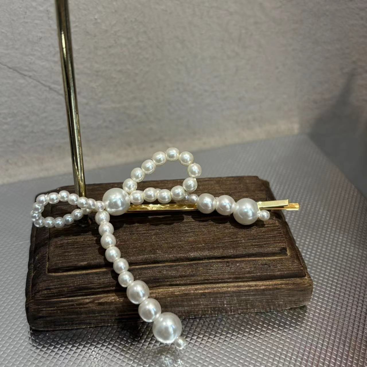 韩国高级时尚珠珠蝴蝶结发夹Y1046