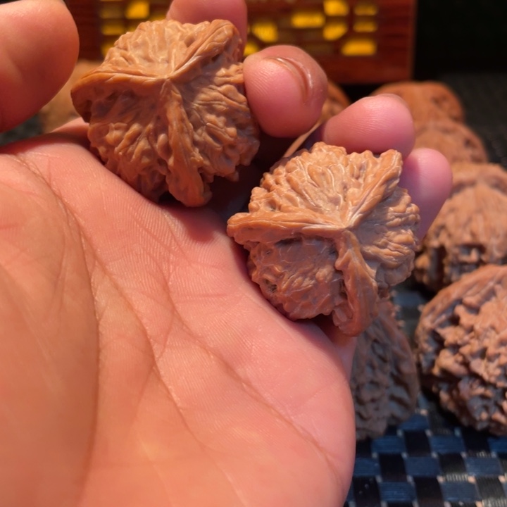 吊坠文玩核桃盘山三愣