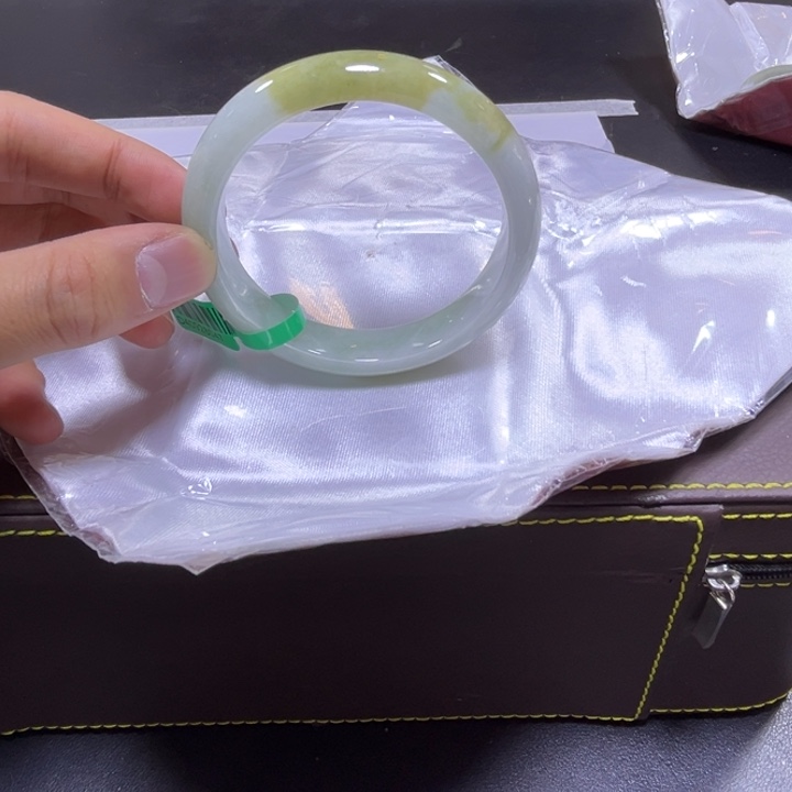 翡翠手镯未镶嵌天然翡翠手镯a货多样性发货