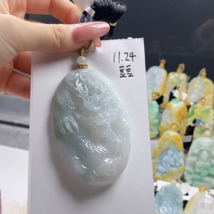 颈饰未镶嵌翡翠好***?.