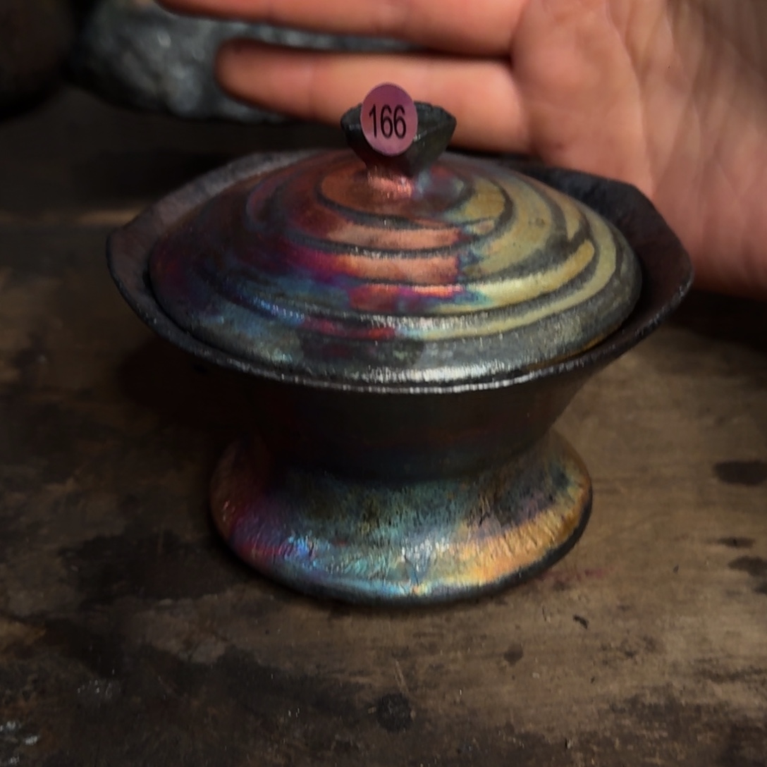 ****豆荥经明熙阁166号非遗黑砂手工盖碗1只