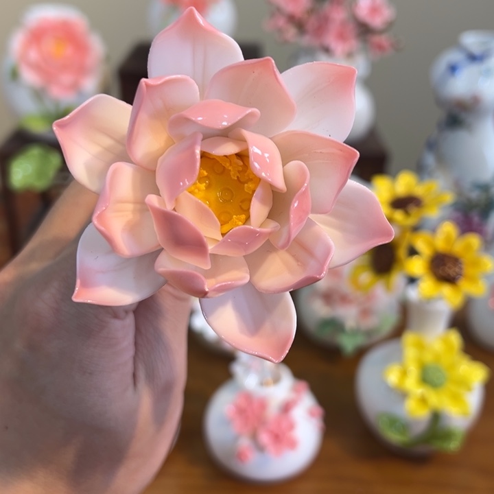 手工精致陶瓷摆件