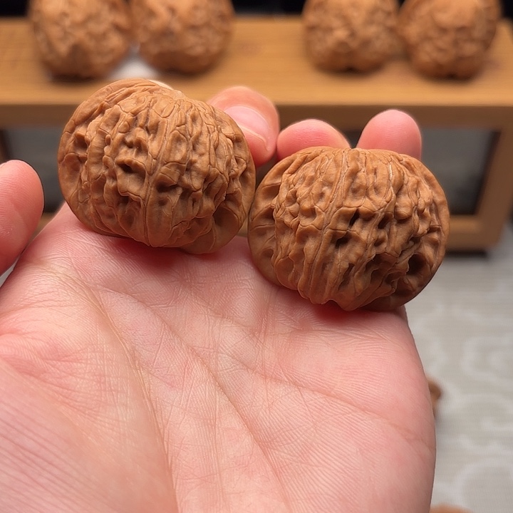 文玩核桃吊坠38.蝴蝶磨