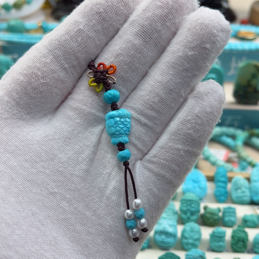 绿松石配饰未镶嵌