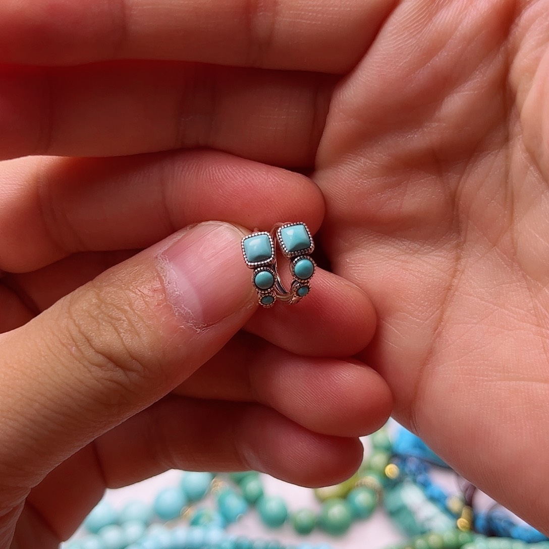 未镶嵌绿松石珠宝奇石