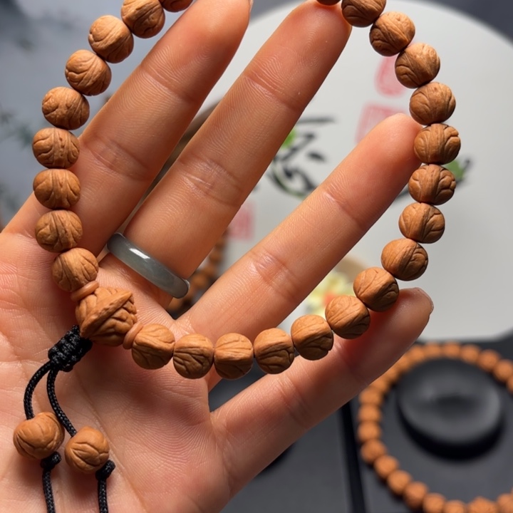 g***n桃核吊坠9➕尺寸玉龙脊原皮原色