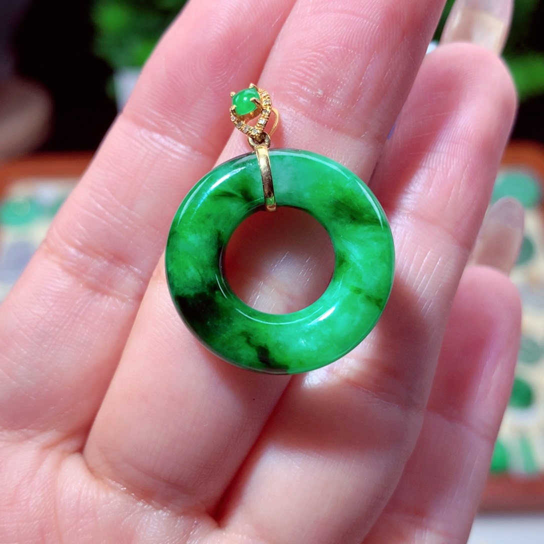 翡翠吊坠(不含链)18K金镶嵌