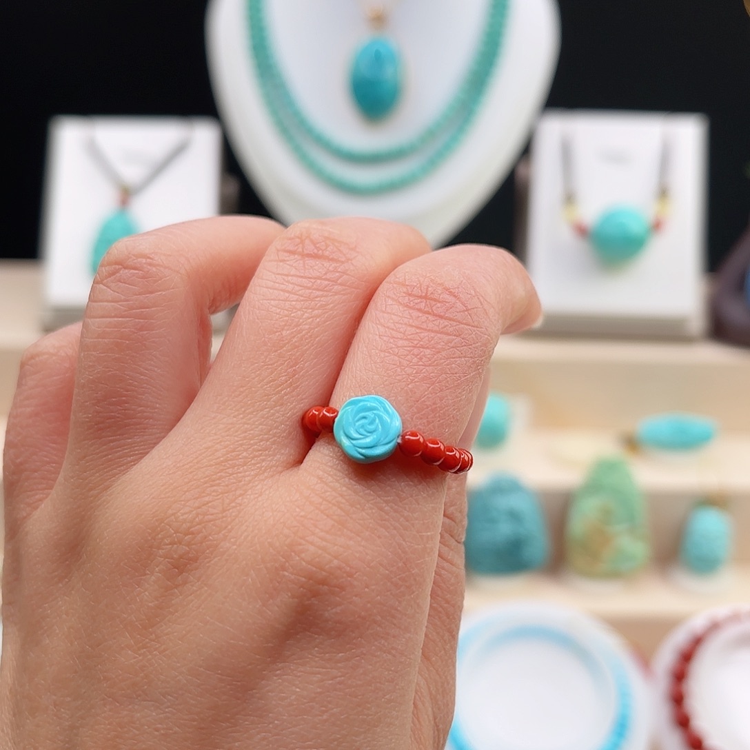 绿松石配饰未镶嵌