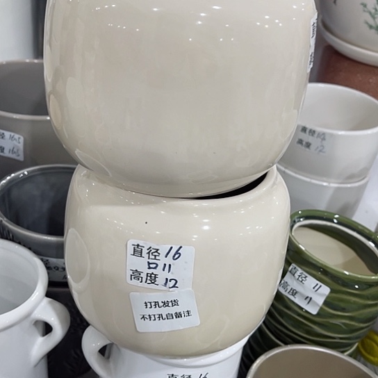 多肉绿植陶瓷花盆9.9包邮，有孔