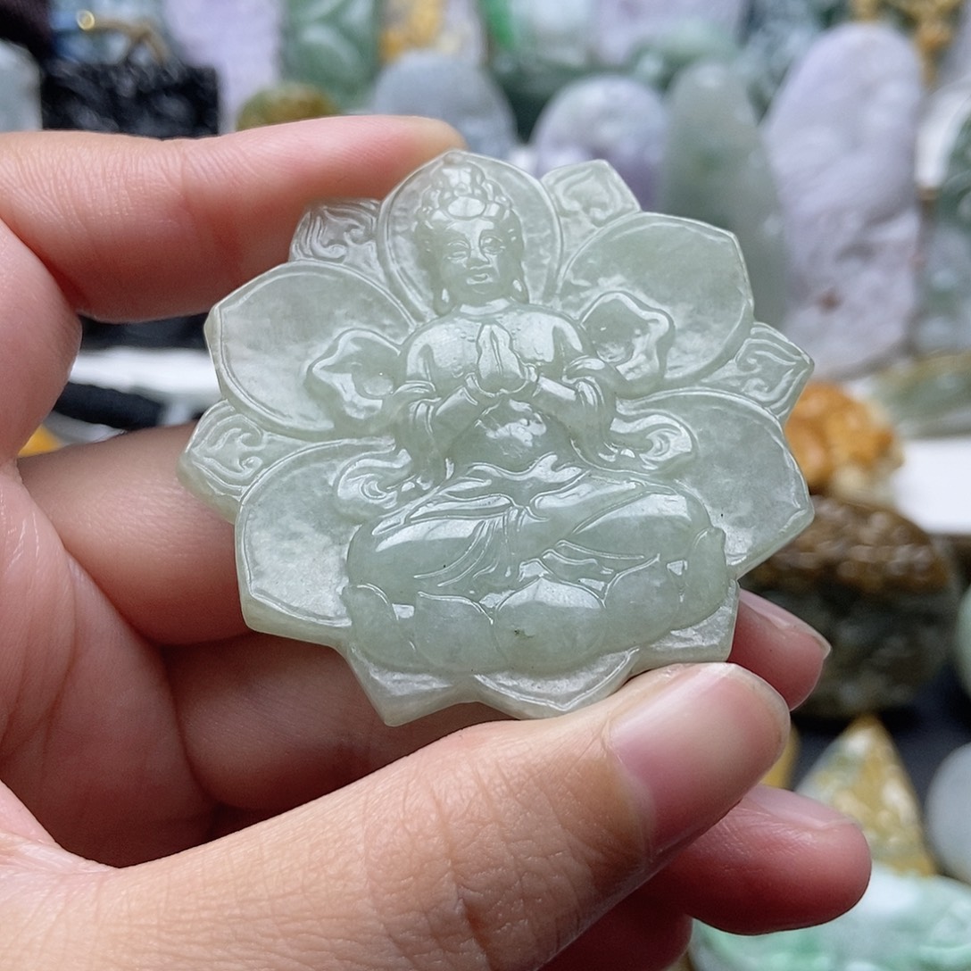 翡翠未镶嵌颈饰翡翠